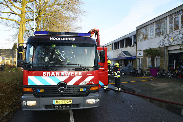 2018/47/20180218-08u48 GB 086 Zeer grote brand Jan van Gentstraat.jpg